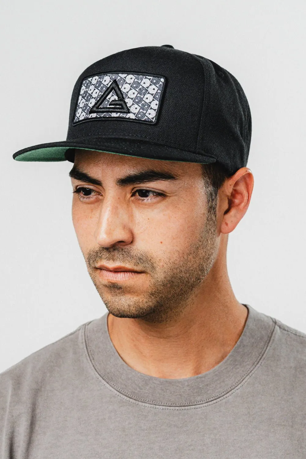 Barra da Tijuca Snapback Cap - Black