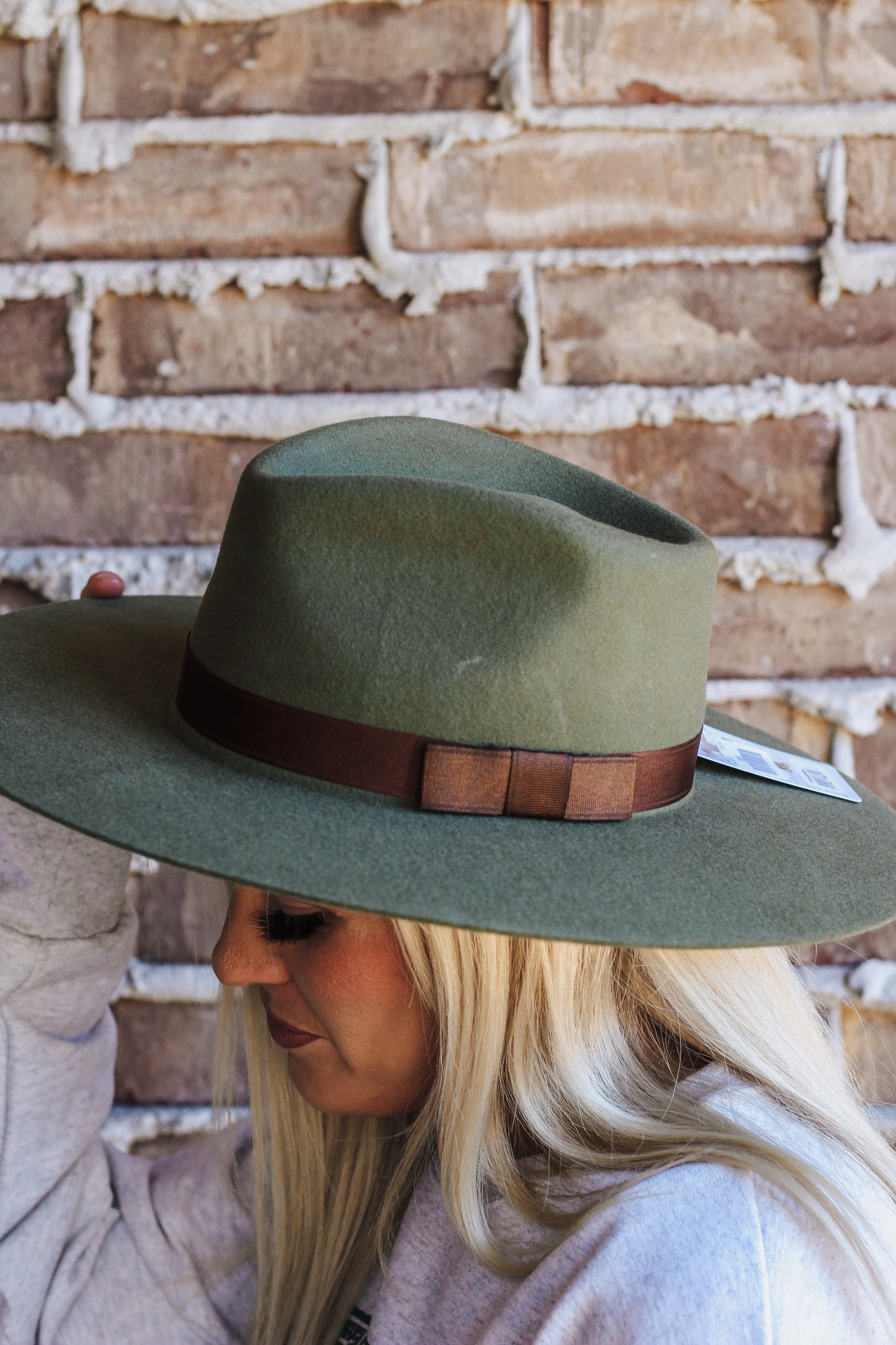 Twister Womens Olive Hat